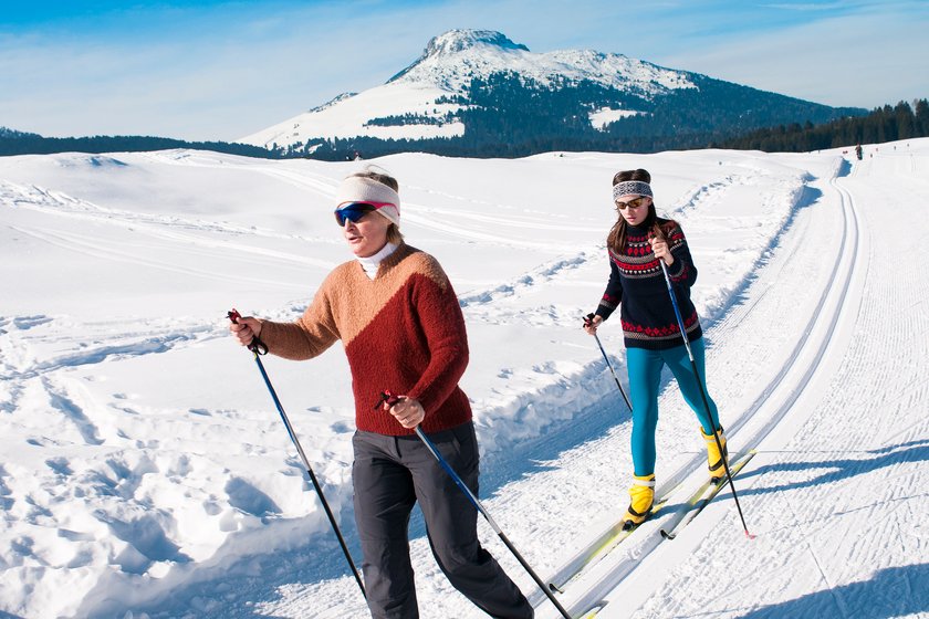 Geschenk Schwiegermutter - Mutter und Tochter fahren Ski