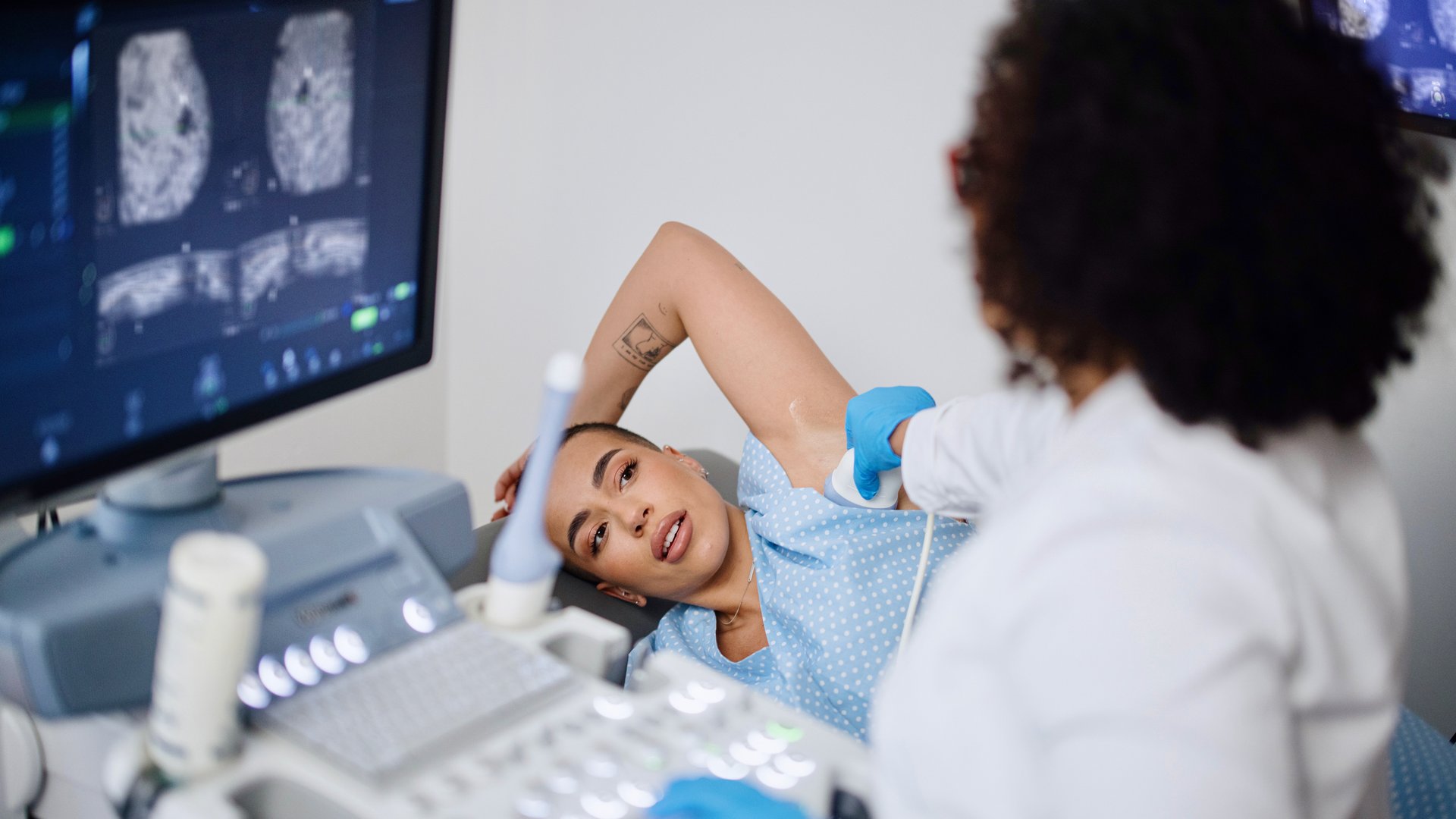 Brustultraschall: Kosten, Ablauf und Kritikpunkte