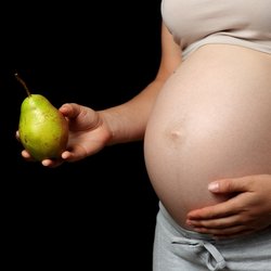 Birne in der Schwangerschaft: Darf man das Obst essen?