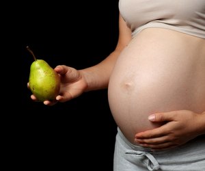 Birne in der Schwangerschaft: Darf man das Obst essen?