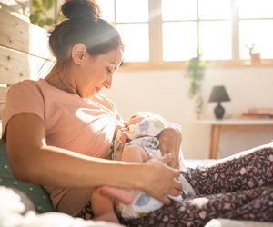Milchspendereflex: 5 Fakten zum Muttermilchfluss