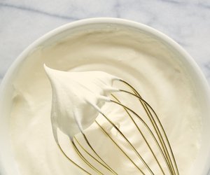 Sahne einfrieren: So bleibt das verderbliche Lebensmittel frisch