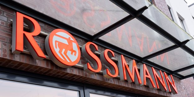 Alle schwärmen vom cremefarbenen Bambus-Tablett von Rossmann: Das Deko-Highlight
