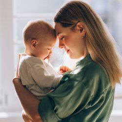 Erinnerungslücken in der Babyzeit: Keine Panik, dein Gehirn macht genau das Richtige!