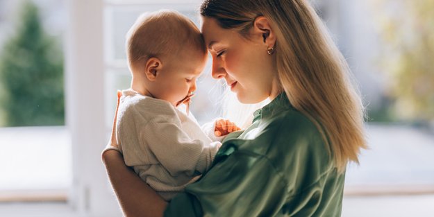 Erinnerungslücken in der Babyzeit: Keine Panik, dein Gehirn macht genau das Richtige!