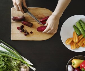 Nichts leichter als das: Mit dem Nicer Dicer von Tchibo wird Kochen zum Kinderspiel