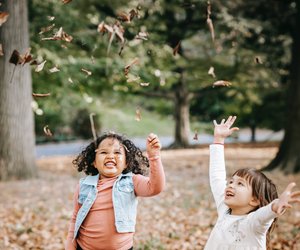 Wie entstehen Jahreszeiten? Für Kinder kurz erklärt