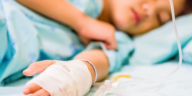 "Mama, muss ich sterben?": 5-Jähriger schwer an Corona erkrankt