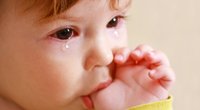Bindehautentzündung bei Kindern: Ursachen, Symptome & Behandlung