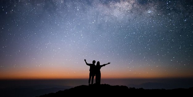 Das Tageshoroskop am 6. Juni 2025: Dieses Sternzeichen knüpft heute neue Freundschaften