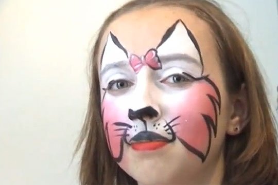 Katze schminken für Mädchen