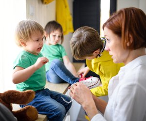 11 Sätze, die wir unter Stress leider oft zu unseren Kindern sagen