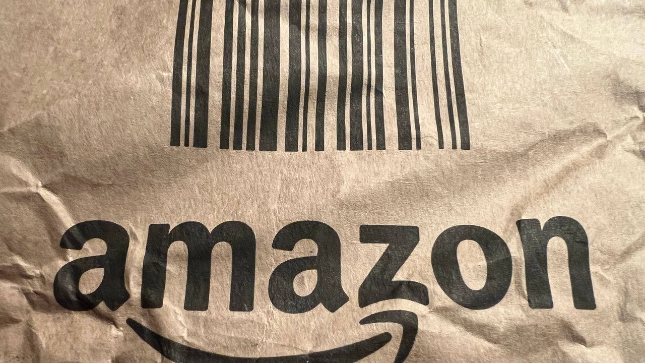 Diese&#x20;fr&#x00F6;hlich-bunten&#x20;Kissenbez&#x00FC;ge&#x20;k&#x00F6;nnten&#x20;bald&#x20;in&#x20;deinem&#x20;Briefkasten&#x20;landen.