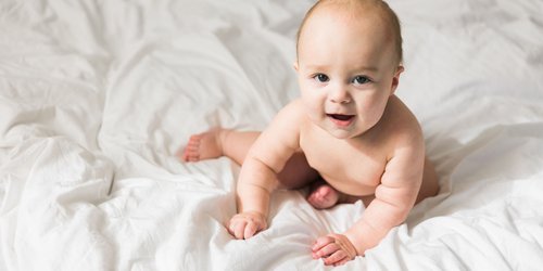 Namensinspiration: 17 Namen für Jungs & Mädchen, die „Wahrheit“ bedeuten