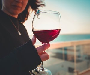 Haltbarkeit von Rotwein: So lange kannst du ihn genießen