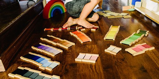 Entwicklung fördern: 13 praktische Montessori-Spielzeuge für Babys & Kleinkinder