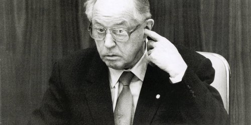 Diese 20 historischen Bilder zeigen die Macht der Stasi