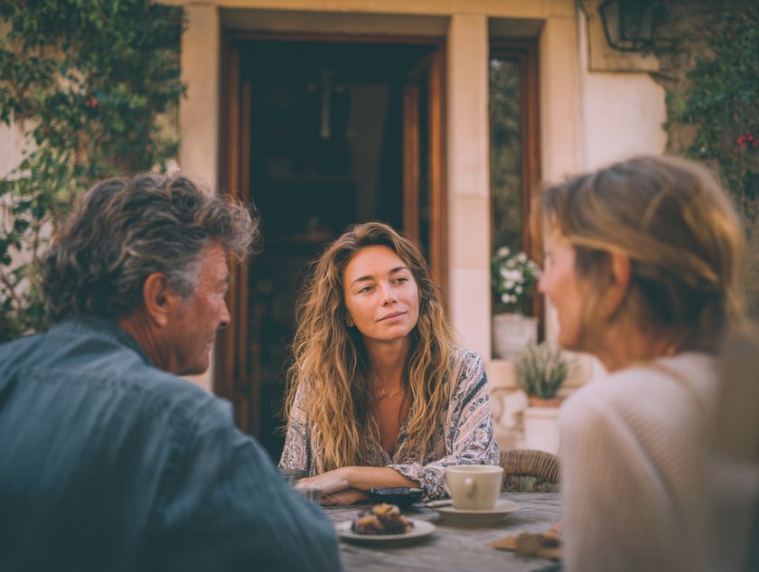 4 Gespräche, die Boomer und Millennials endlich führen sollten