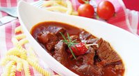 Gulasch in der Schwangerschaft: Darf ich es genießen?