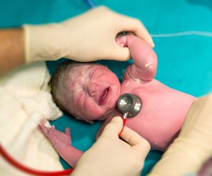 U1-Untersuchung: Die allererste Vorsorge­untersuchung nach der Geburt