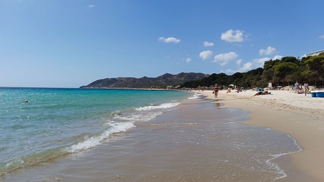 Strand nahe Pula im Süden von Sardinien