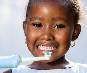 Elektrische Zahnbürste für Kinder im Test: Die vier Testsieger laut Öko-Test