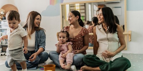 Keine Lust mehr auf toxische Freundinnen im Mama-Alltag: Erkennst du diese 6 Typen?