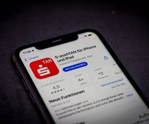 Sparkasse S-PushTAN-App auf neues Handy übertragen: So klappt's