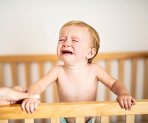 Ferber-Methode laut Studie nicht problematisch: Warum das Schlaftraining dennoch umstritten bleibt