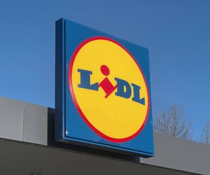 Nicht verpassen: Die süße Meerjungfrauen-Kuscheldecke von Lidl ist der Renner