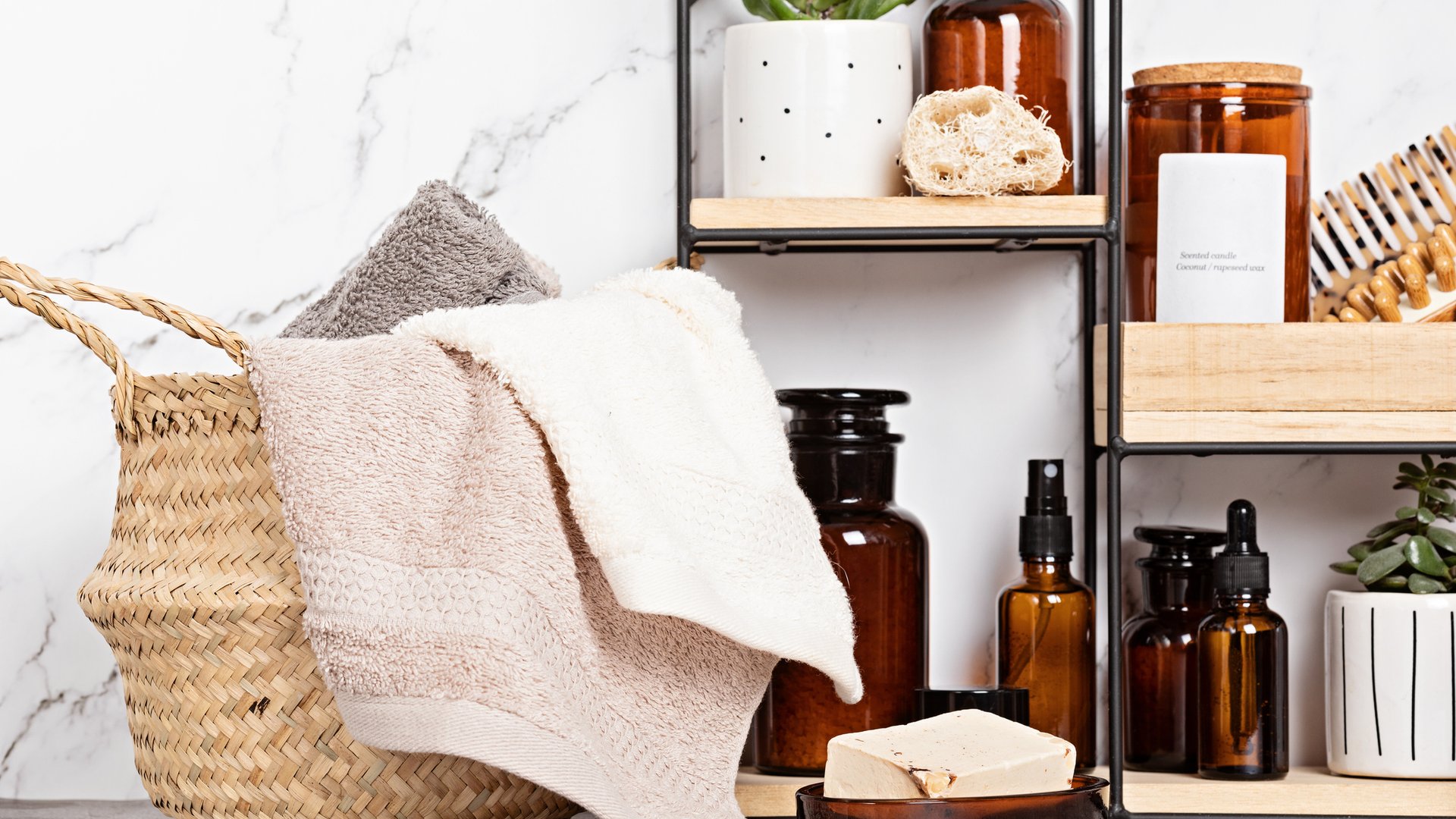 Diese 15 easy Tricks von IKEA halten euer Badezimmer sauber