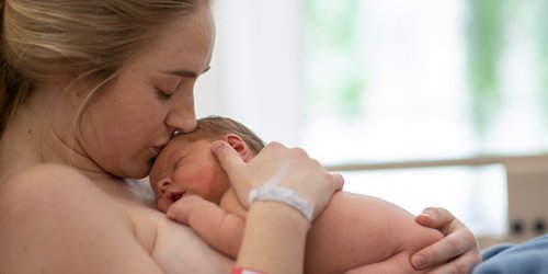 Wann ist die Geburt im Geburtshaus die richtige Entscheidung für dich und dein Baby?