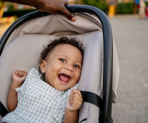 Baby on tour: Worauf ihr beim Kinderwagen achten solltet