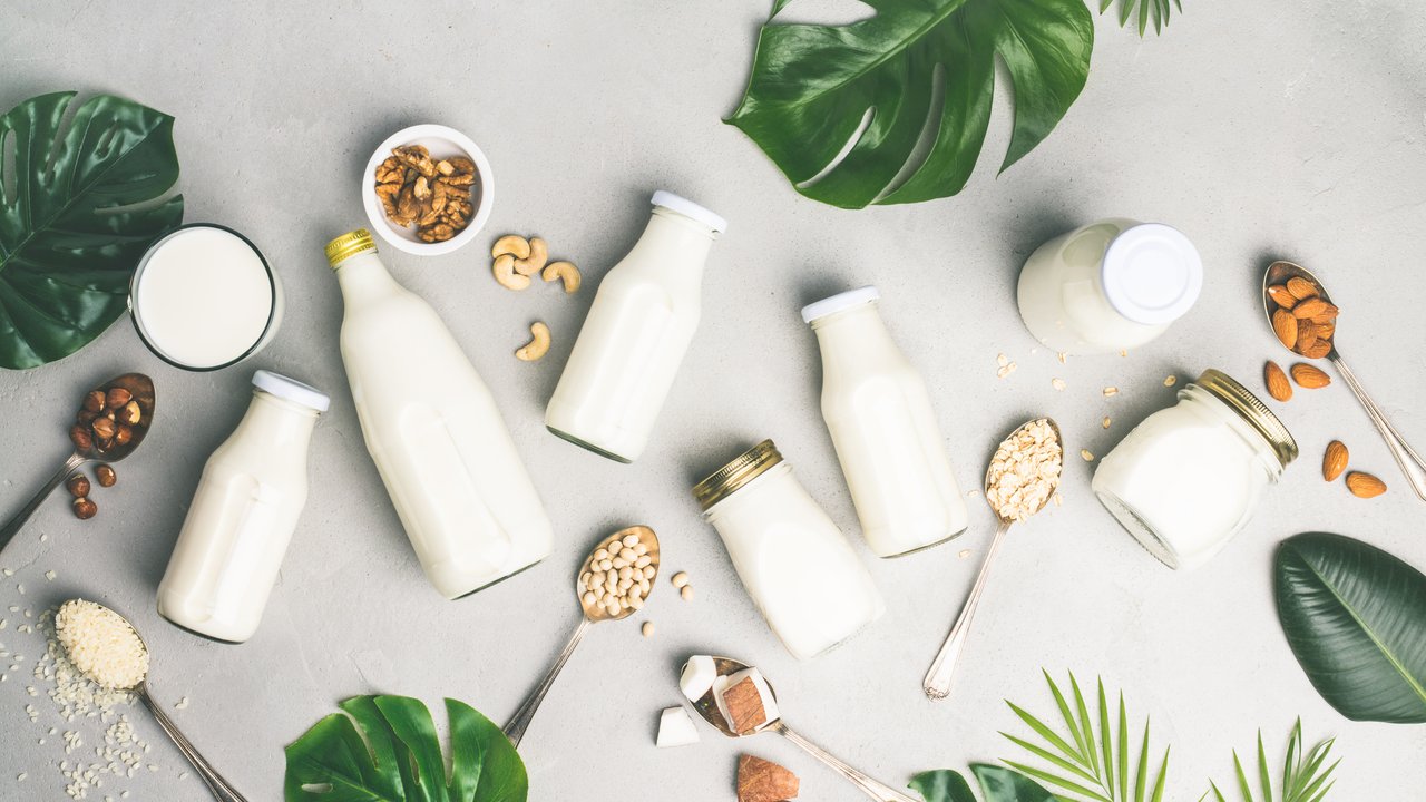 Vegane Milch im Test: So schmecken Milchalternativen