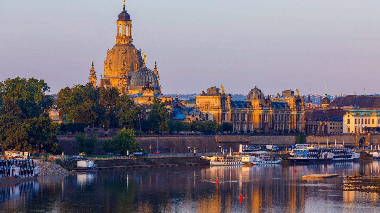 Dresden ohne Carolabruecke.