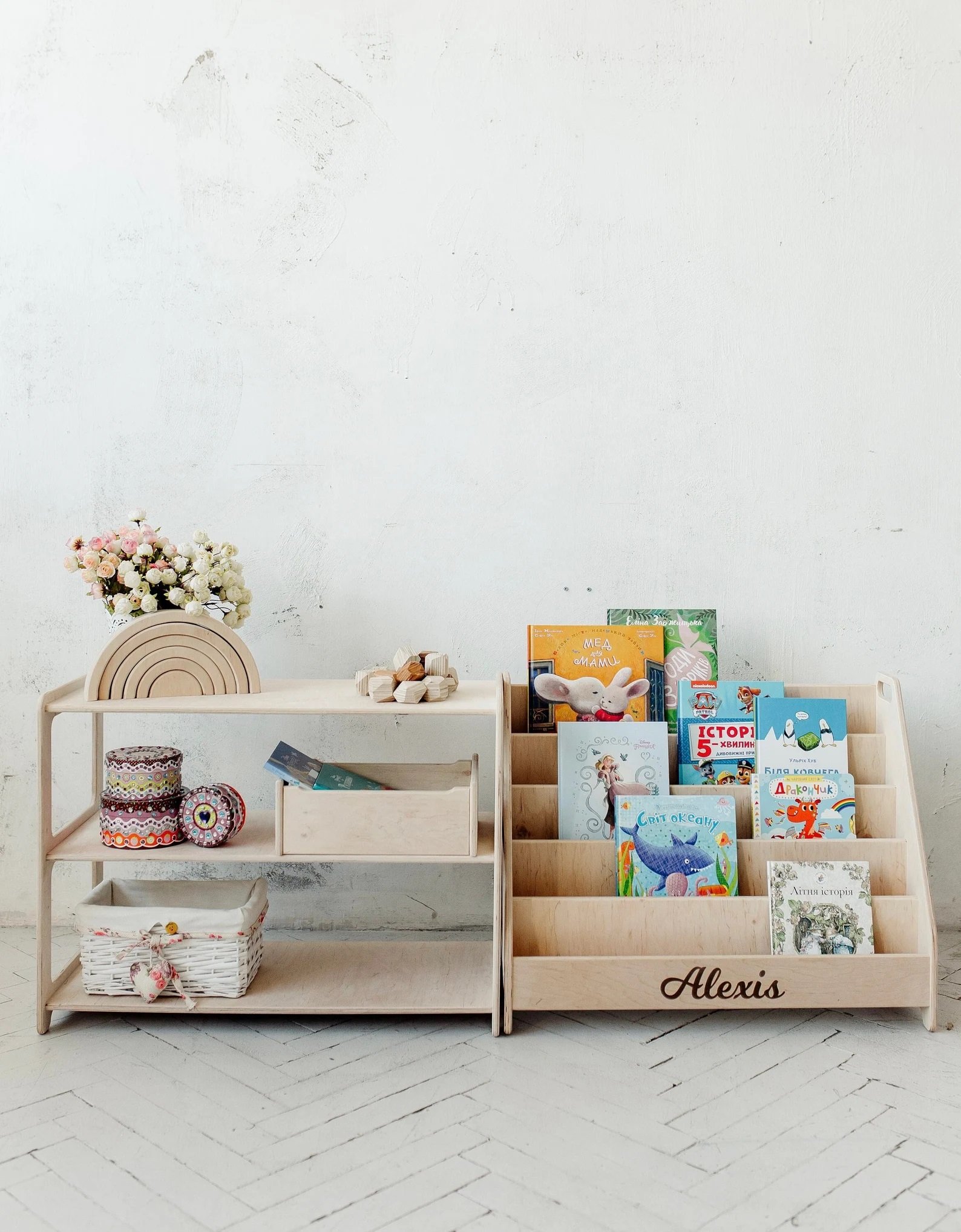 Montessori Regal: Bücherregal Set von WoodenBalance