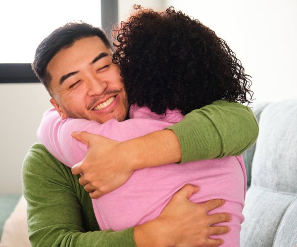 Platonische Liebe wie sie sich von anderen Beziehungen unterscheidet