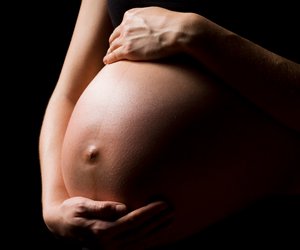 Nabelbruch in der Schwangerschaft: Ist das gefährlich?
