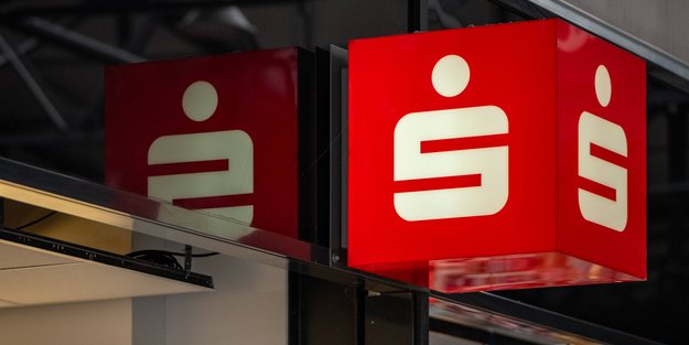 Geldeingänge bei der Sparkasse: Wann werden sie gebucht?