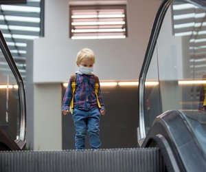 7 No-Gos auf der Rolltreppe: Das solltet ihr unbedingt vermeiden