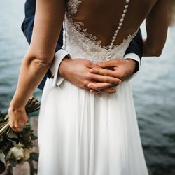 Diese 17 Hochzeitsbräuche sorgen für Glücksgefühle