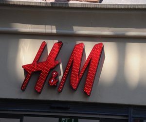 Dieses niedliche Körbchen von H&M Home beseitigt Unordnung im Kinderzimmer