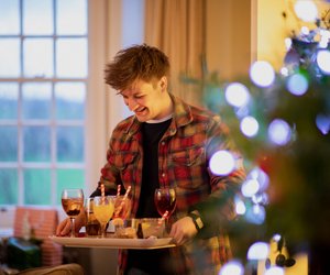 Von „Wow“ bis „Oh nein, wie süß!“: 11 Geschenke für Gastgeber