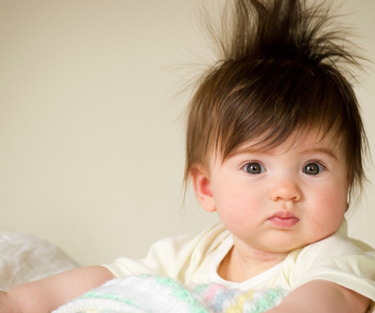 Baby Haare Schneiden 5 Hairliche Tipps Fur Den Diy Schnitt Familie De