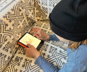 Dein Kind liest nicht so gern? Dann probiere DAS mal aus