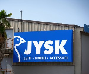 Schnäppchenalarm: Dieser süße Korb von Jysk ist perfekt für dein Wohnzimmer