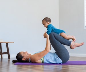 Bewegungsspaß für Mutter und Baby: Pilates als Teamaufgabe