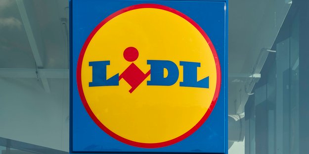 Zeitloses Design für dein Wohnzimmer: Gönn dir den Beistelltisch mit Marmorplatte von Lidl
