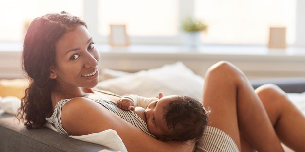 Mehr Kuscheln, weniger Stress: Gadgets für die Stillzeit, die euer Leben erleichtern