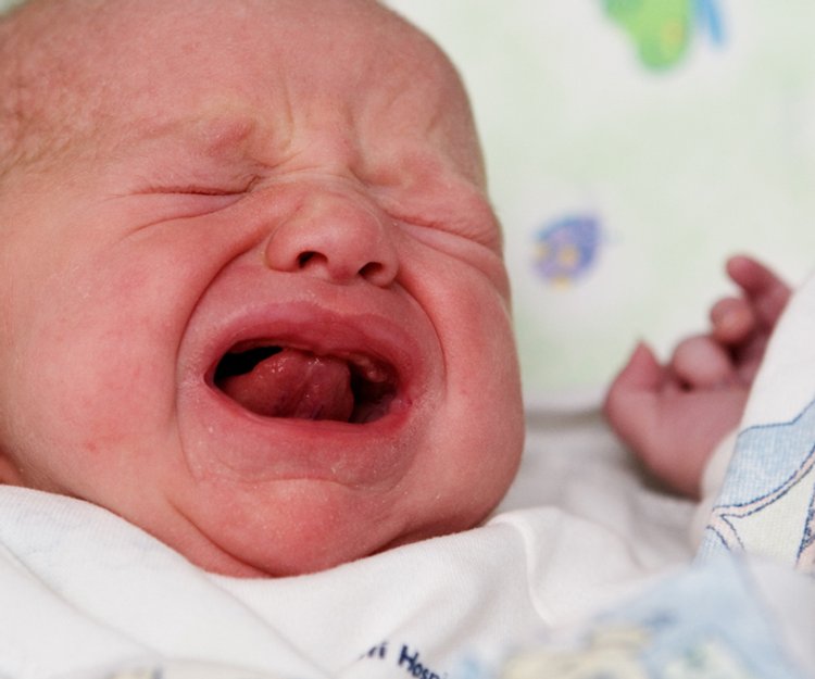 Das Baby Schreit Wie Sie Schreibabys Beruhigen Konnen Familie De